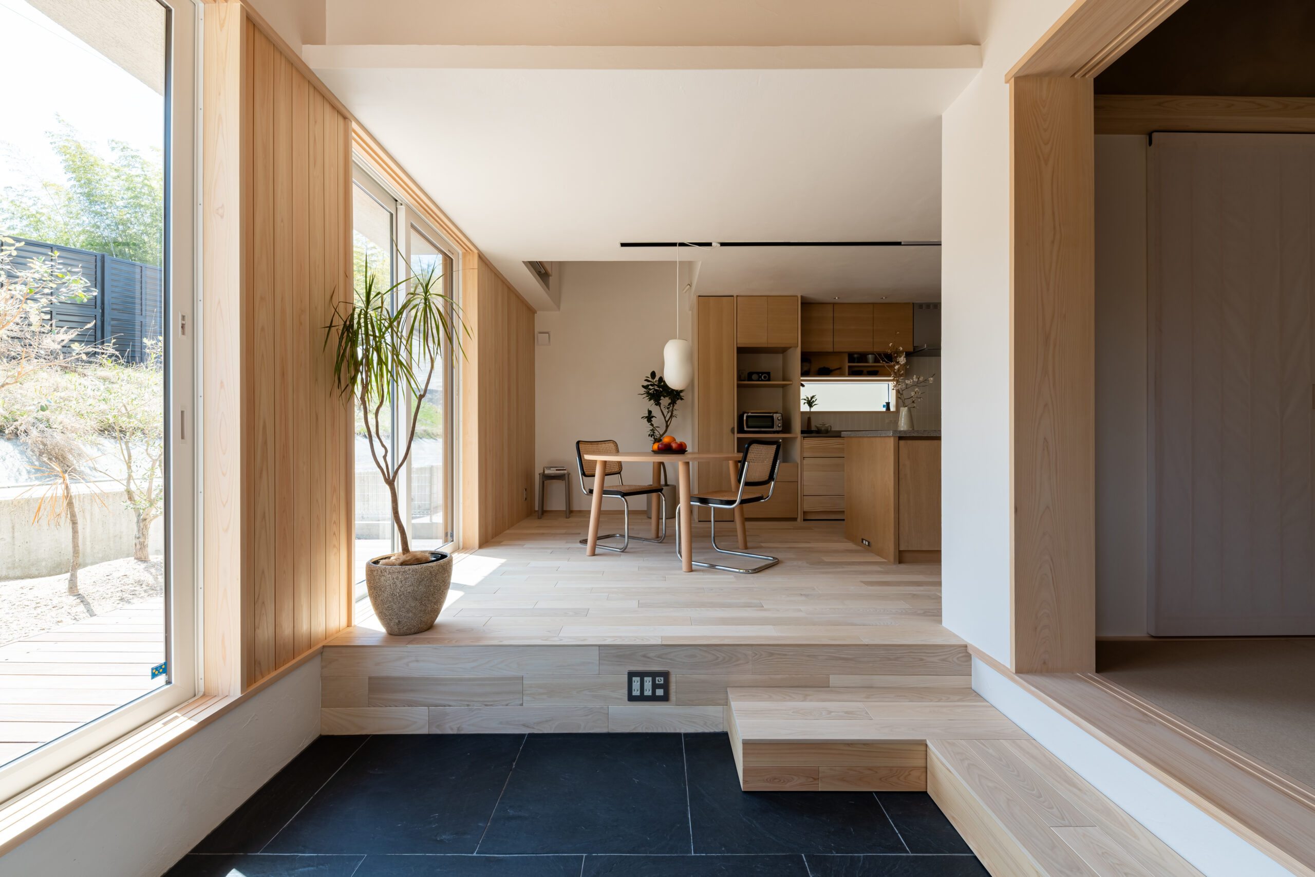 「UTSUWAの家」アーカイブ展・端材ジェンガづくりワークショップ