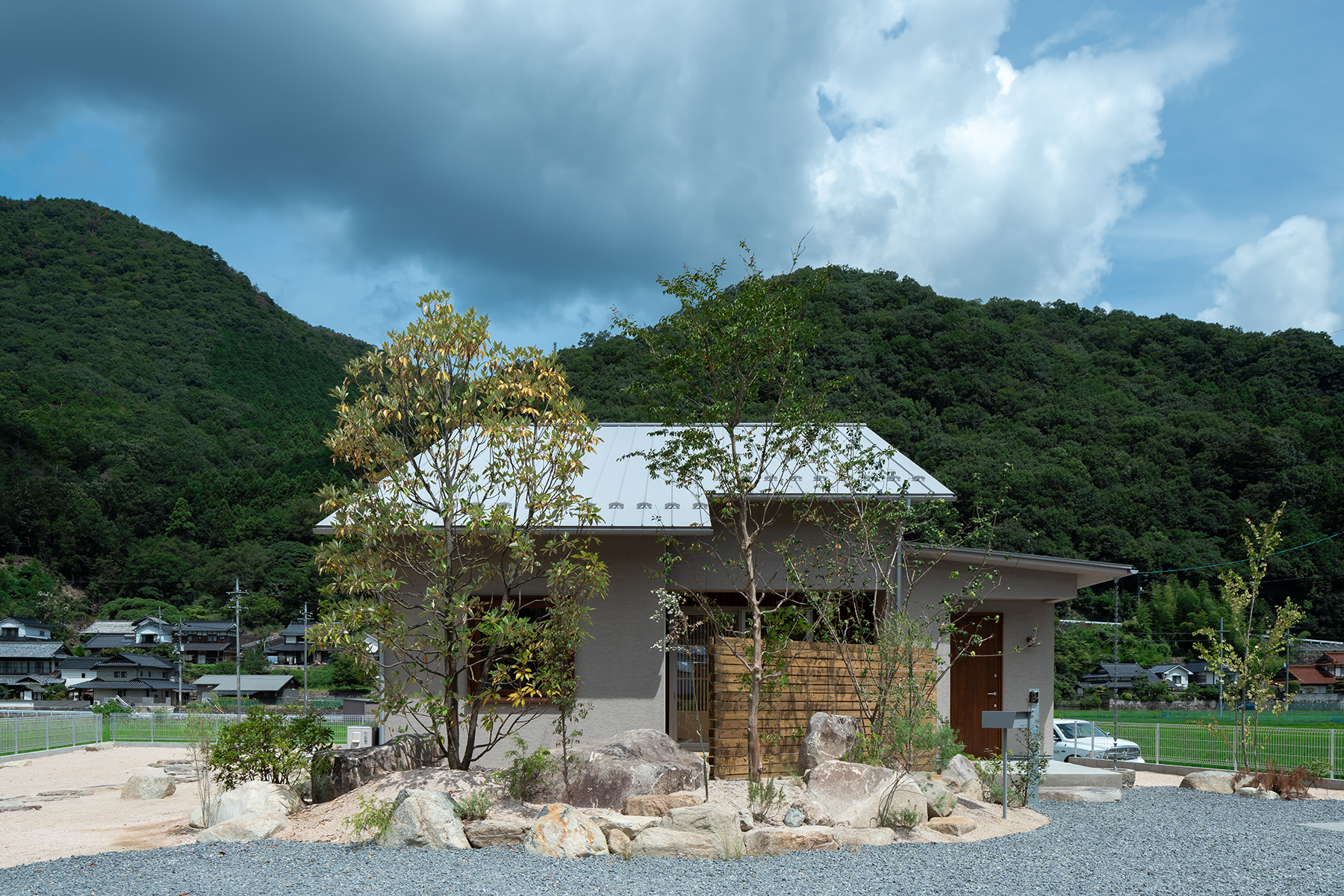 【完成見学会】山並みを仰ぎ、音を奏でる